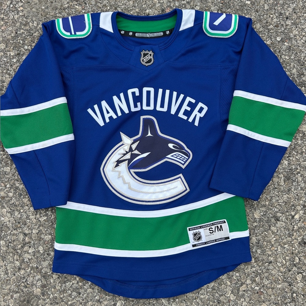 Women’s Reebok Vancouver Canucks NHL Jersey